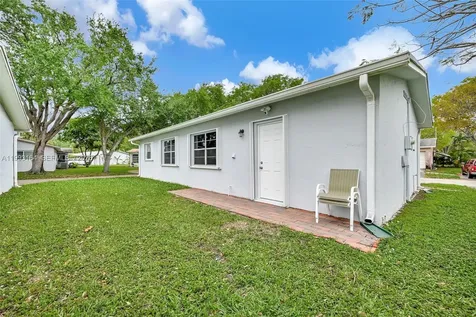 2528 SW Natura Boulevard Deerfield Beach FL 33441