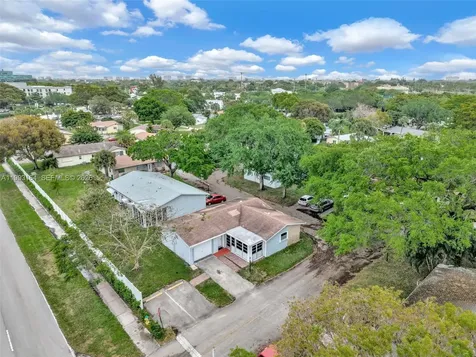2528 SW Natura Boulevard Deerfield Beach FL 33441