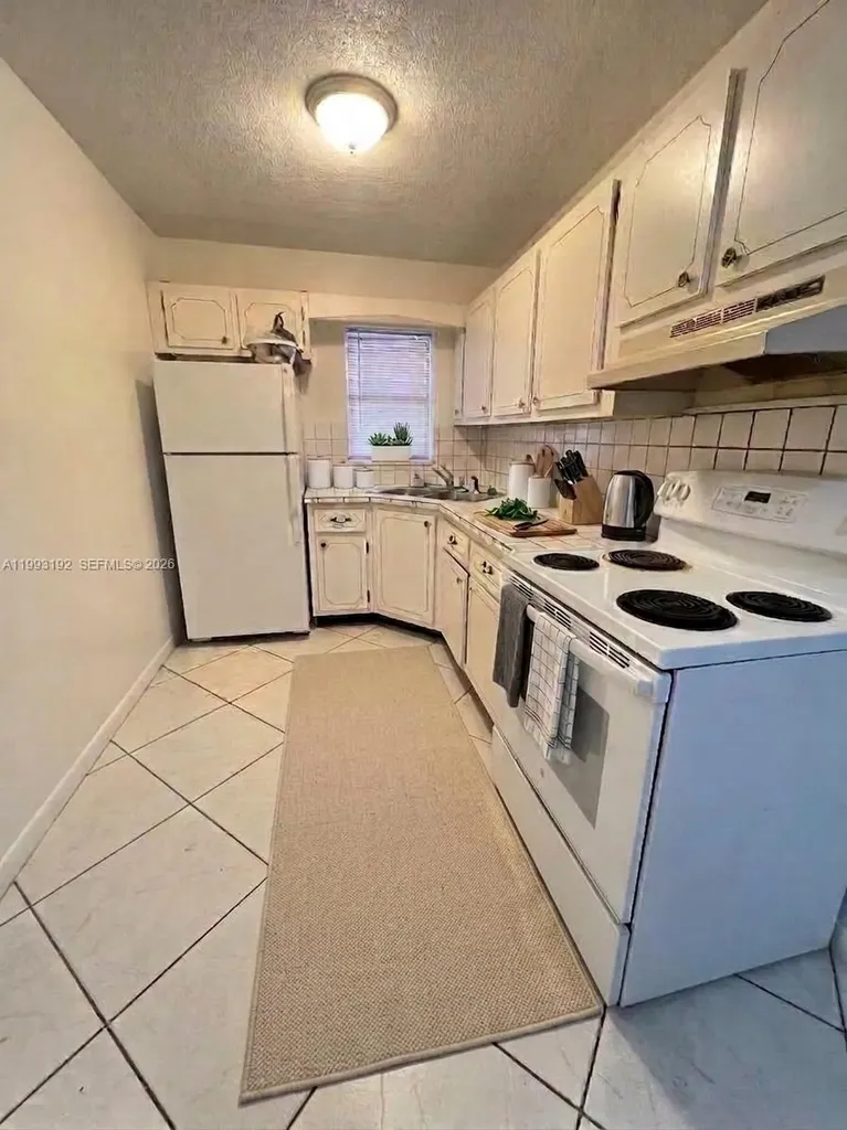 1747 Rodman Street Hollywood FL 33020
