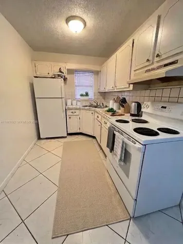 1747 Rodman Street Hollywood FL 33020