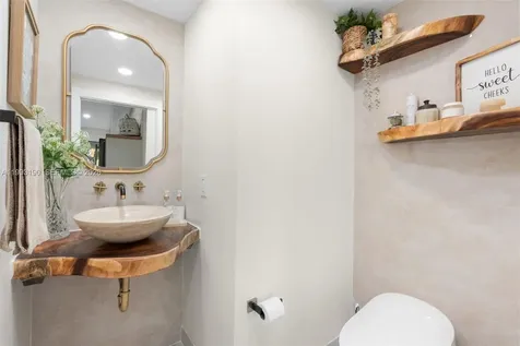 516 NE 6th Avenue Deerfield Beach FL 33441