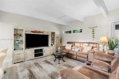 516 NE 6th Avenue Deerfield Beach FL 33441