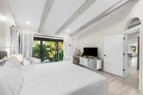 516 NE 6th Avenue Deerfield Beach FL 33441