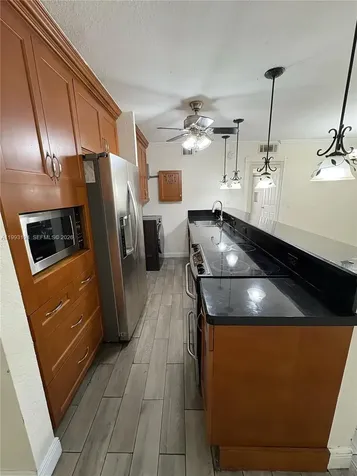 5252 NE 6th Avenue Oakland Park FL 33334