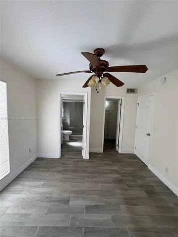 5252 NE 6th Avenue Oakland Park FL 33334