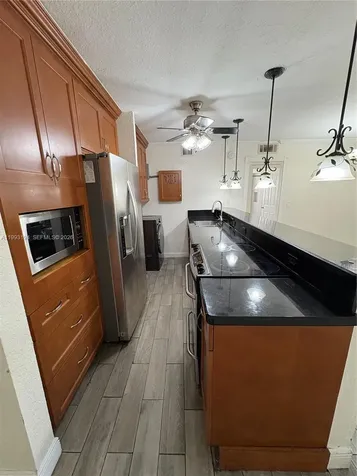 5252 NE 6th Avenue Oakland Park FL 33334