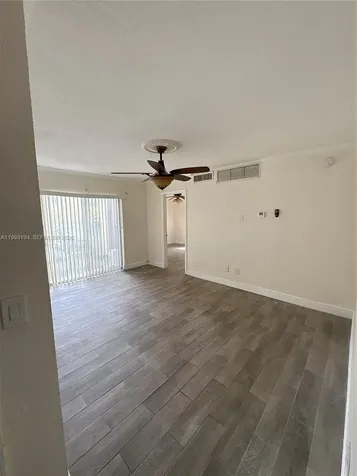 5252 NE 6th Avenue Oakland Park FL 33334
