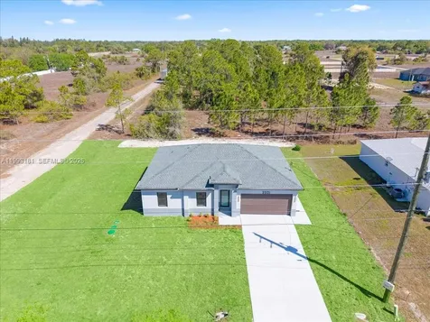 2501 E 15th Street Lehigh Acres FL 33972