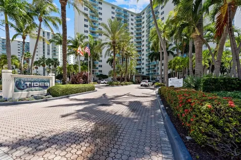 Hollywood FL 33019