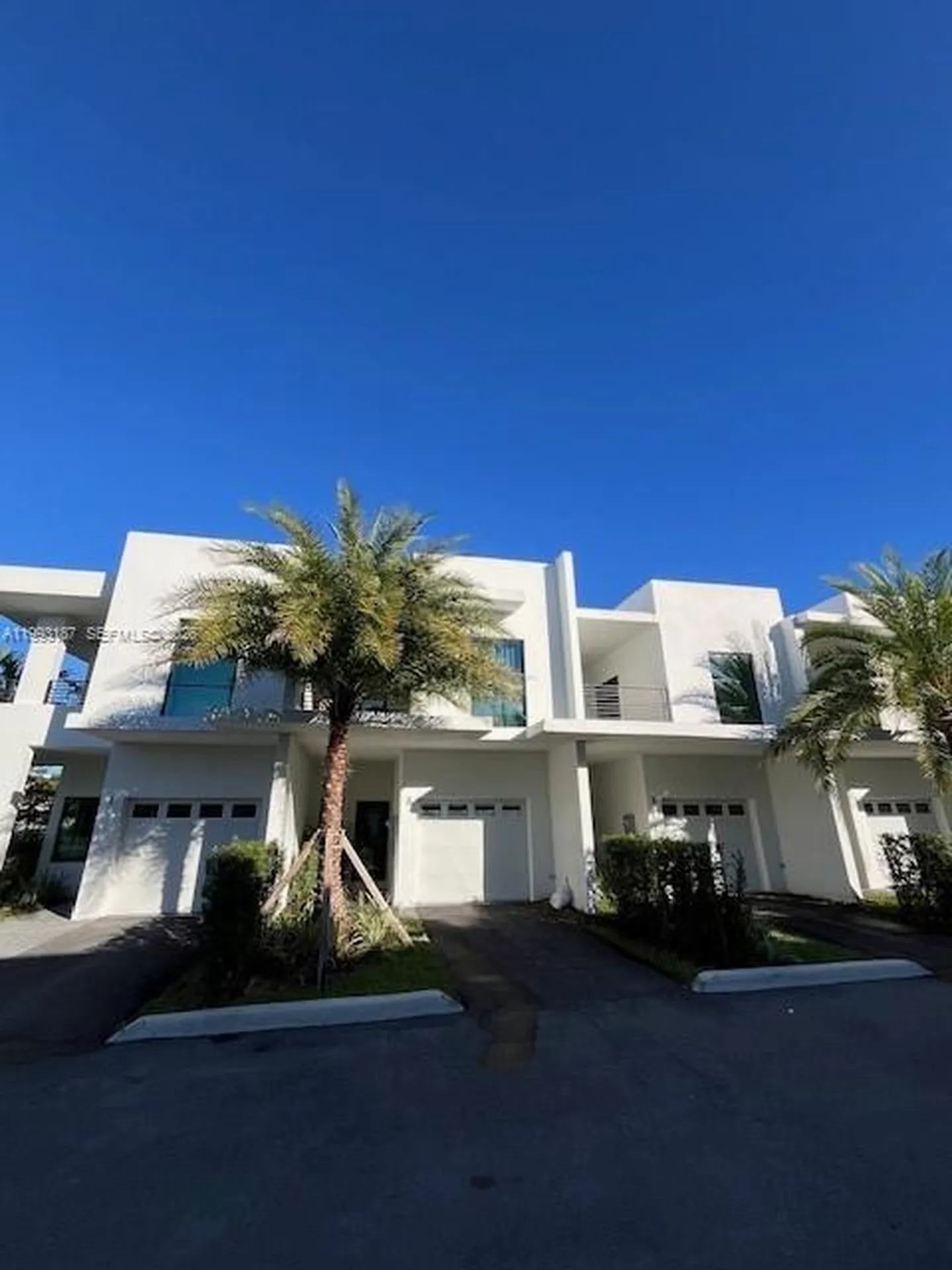 2526 Pierce Street Hollywood FL 33020