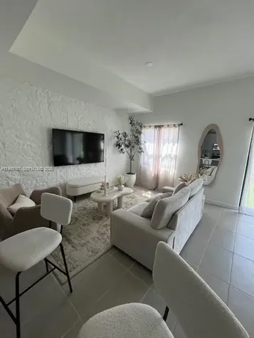 2526 Pierce Street Hollywood FL 33020