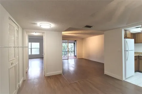 3690 Inverrary Drive Lauderhill FL 33319