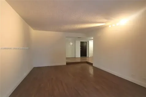 3690 Inverrary Drive Lauderhill FL 33319