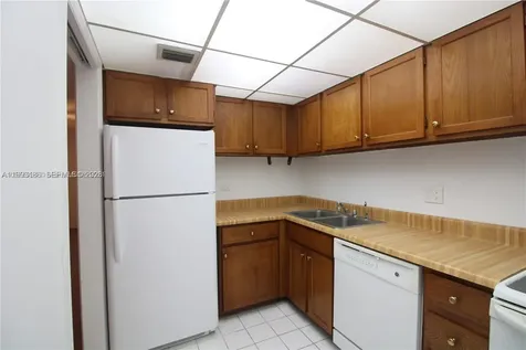 3690 Inverrary Drive Lauderhill FL 33319