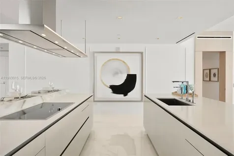 18501 Collins Avenue Sunny Isles Beach FL 33160