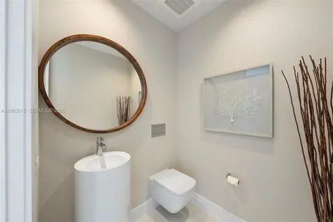 18501 Collins Avenue Sunny Isles Beach FL 33160