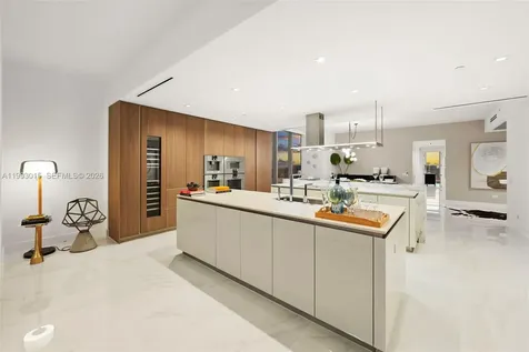 18501 Collins Avenue Sunny Isles Beach FL 33160