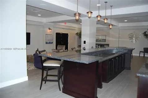 2501 S Ocean Drive Hollywood FL 33019