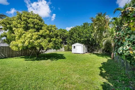 2923 Madison Street Hollywood FL 33020