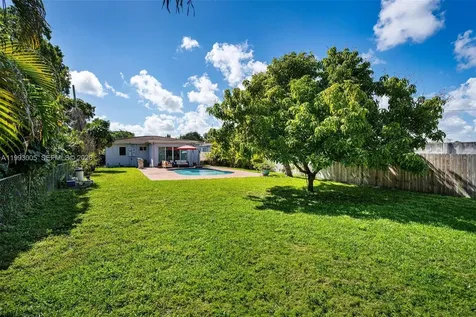 2923 Madison Street Hollywood FL 33020