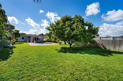 2923 Madison Street Hollywood FL 33020