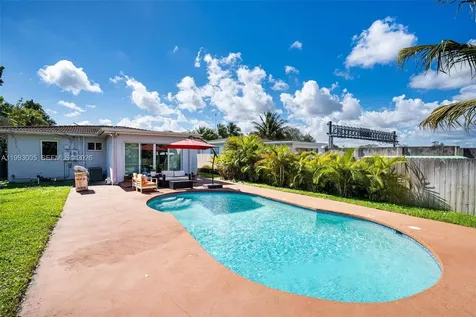 2923 Madison Street Hollywood FL 33020