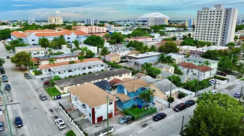 236 SW 10th Avenue Miami FL 33130