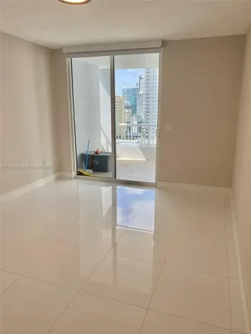 170 SE 14th Street Miami FL 33131