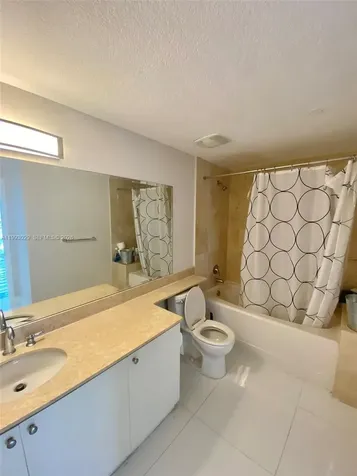 170 SE 14th Street Miami FL 33131