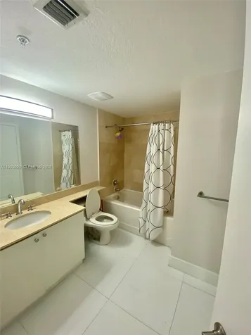 170 SE 14th Street Miami FL 33131