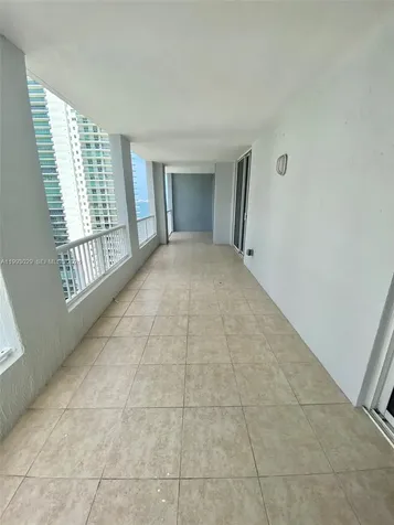 170 SE 14th Street Miami FL 33131