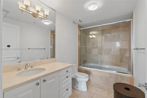 3400 SW 27th Avenue Coconut Grove FL 33133