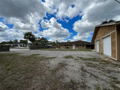 13587 N 77th Place N Unincorporated Palm Beach FL 33412