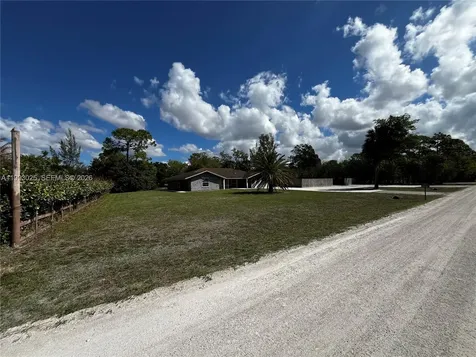 13587 N 77th Place N Unincorporated Palm Beach FL 33412