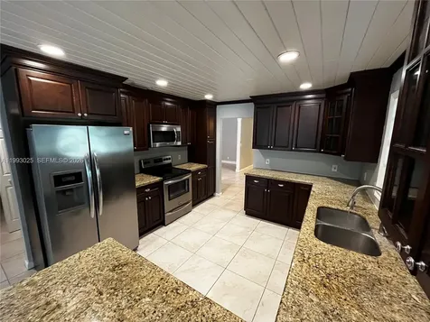13587 N 77th Place N Unincorporated Palm Beach FL 33412