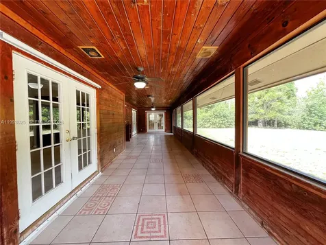 13587 N 77th Place N Unincorporated Palm Beach FL 33412