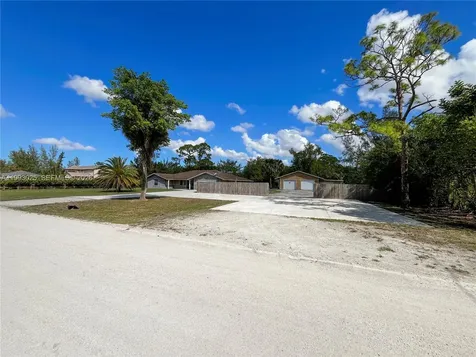 13587 N 77th Place N Unincorporated Palm Beach FL 33412