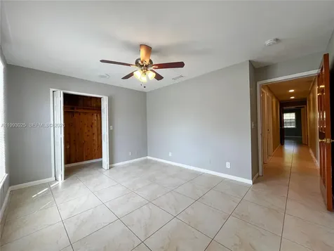 13587 N 77th Place N Unincorporated Palm Beach FL 33412