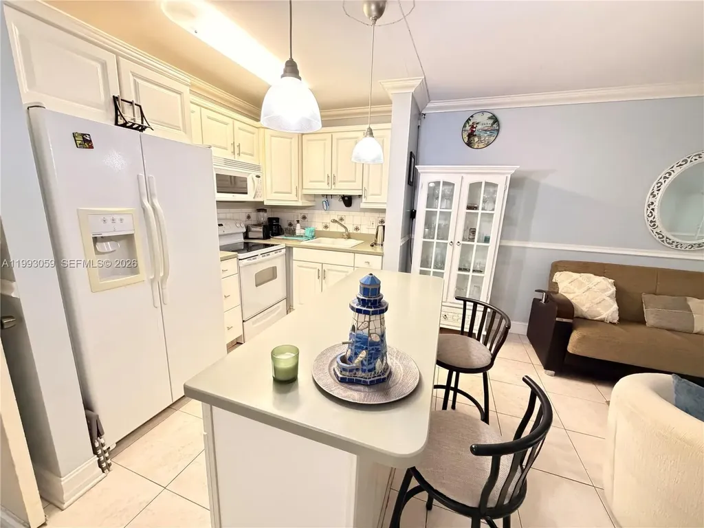 1520 Mckinley Street Hollywood FL 33020