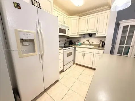 1520 Mckinley Street Hollywood FL 33020