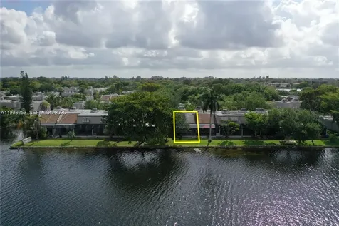 1490 NW 113th Way Pembroke Pines FL 33026