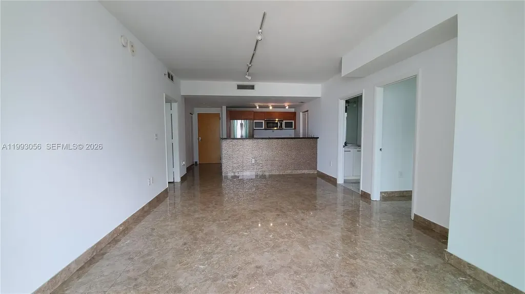 253 NE 2nd Street Miami FL 33132
