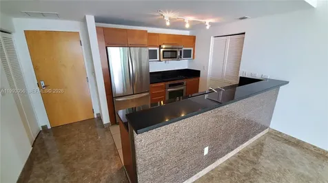 253 NE 2nd Street Miami FL 33132