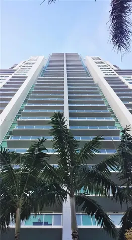 253 NE 2nd Street Miami FL 33132