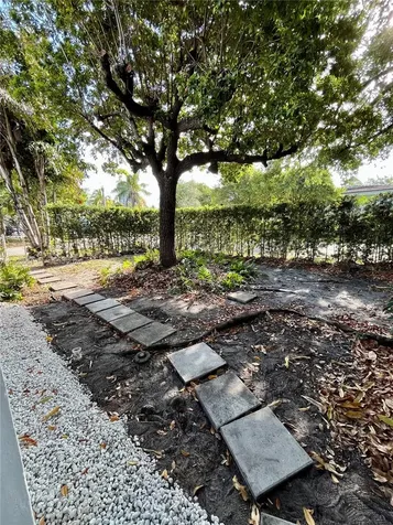 200 Frow Avenue Coral Gables FL 33133