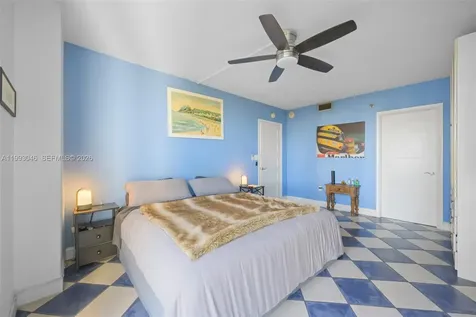 9 Island Avenue Miami Beach FL 33139