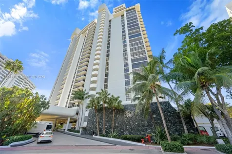 9 Island Avenue Miami Beach FL 33139
