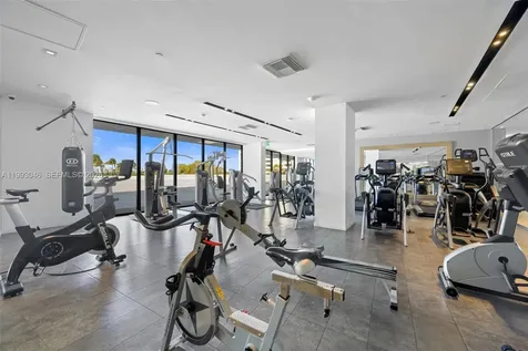 9 Island Avenue Miami Beach FL 33139