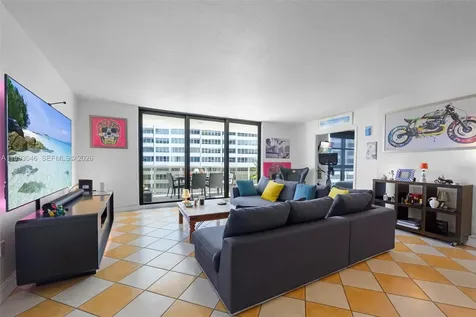 9 Island Avenue Miami Beach FL 33139