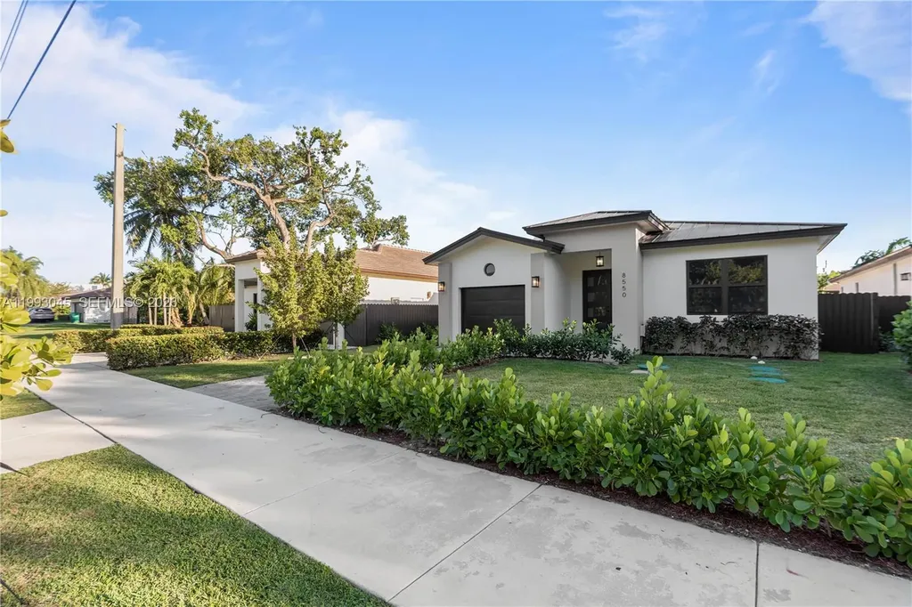 8570 SW 198th Street Cutler Bay FL 33189